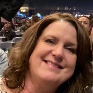 Meet your Posher, Candace